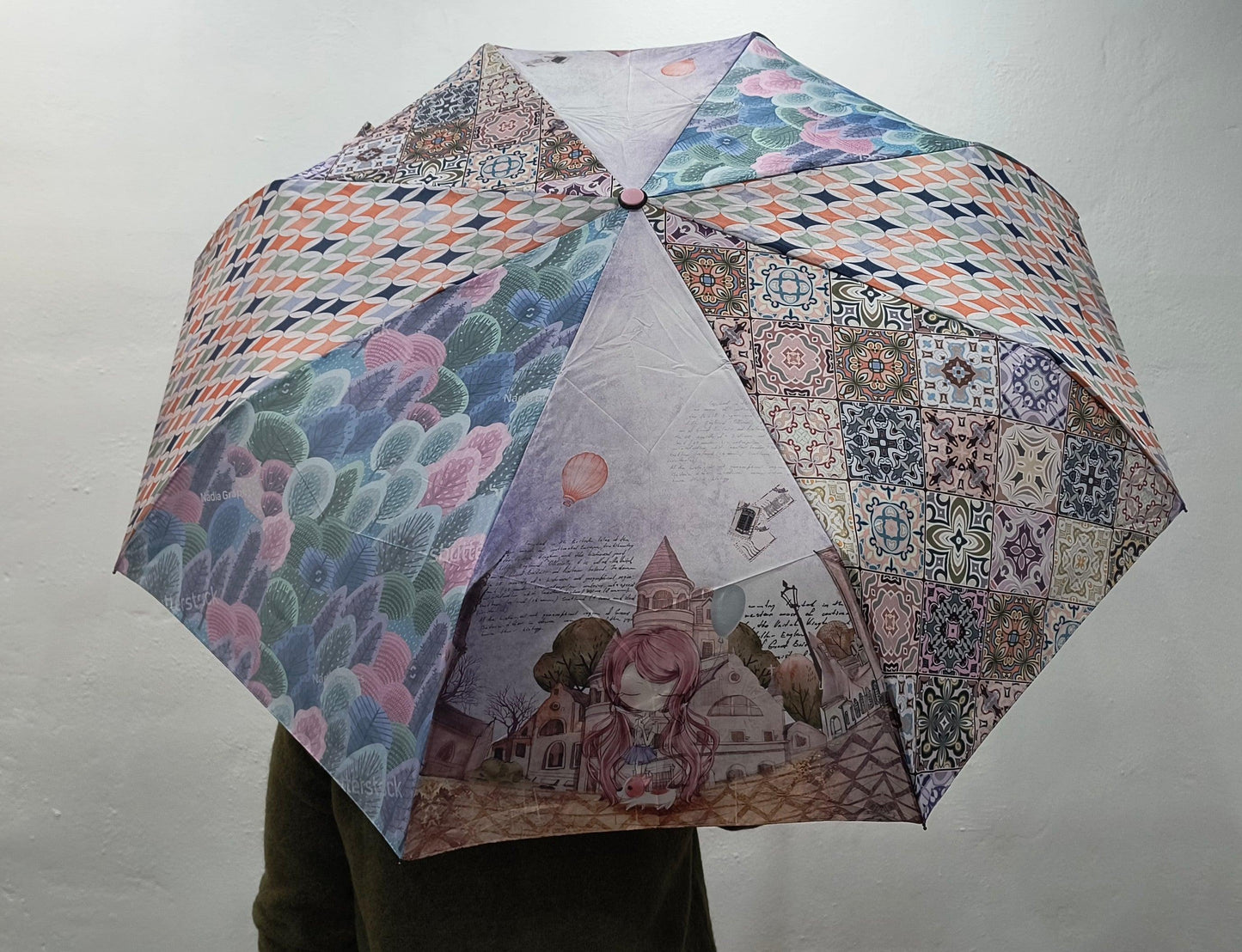 Paraguas Plegable con Funda y Estampados Únicos – Estilo y Comodidad en un Solo Accesorio - tenemosturegalo.es