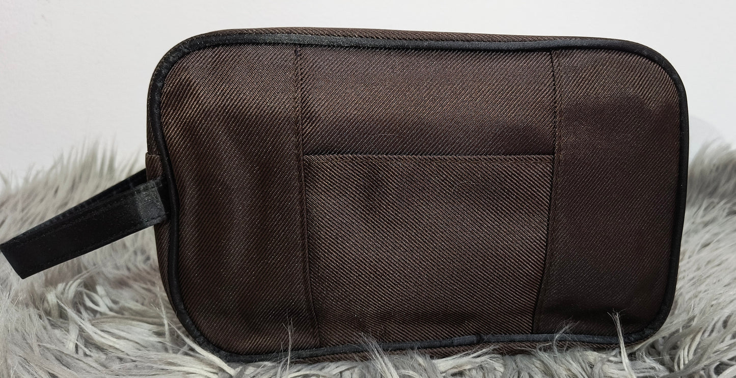 Neceser de Hombre con Asa y Bolsillo Delantero 26x16x9 – Práctico y Elegante en Azul Marino, Marrón, Verde Oscuro y Negro - tenemosturegalo.es