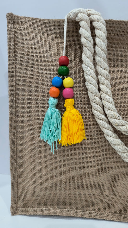 Bolso 41*33*11cm de Tela Tipo Lino en Color Beig con Borlas y Bolitas de Colores – Estilo Boho-Chic para el Verano - tenemosturegalo.es