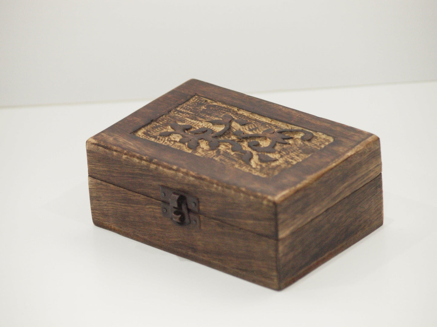 Caja baúl joyero de madera 15*10*6– Elegancia, estilo y funcionalidad en un solo diseño - tenemosturegalo.es