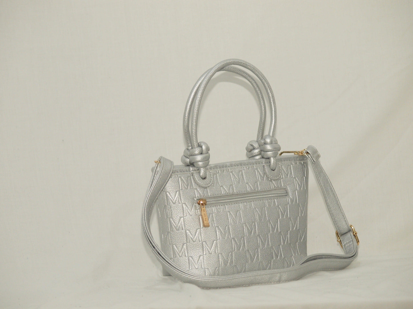 Bolso bandolera plata – Elegancia y brillo para cualquier ocasión - tenemosturegalo.es