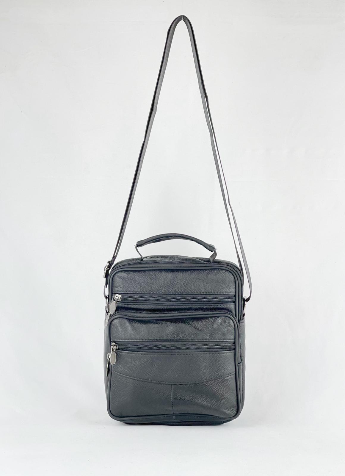 Bolso Bandolera de Hombre en Piel Medidas: 23x19 x 7 cm Hecho en Italia– Estilo y Funcionalidad en Negro y Marrón - tenemosturegalo.es