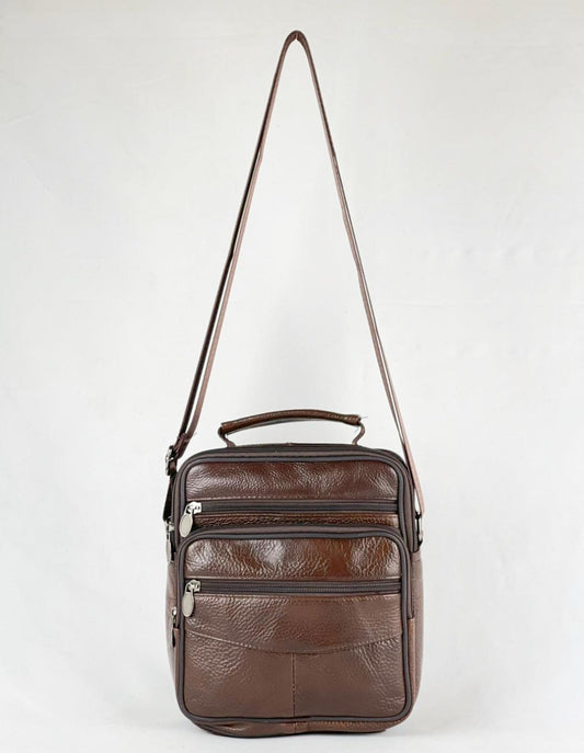Bolso Bandolera de Hombre en Piel Medidas: 23x19 x 7 cm Hecho en Italia– Estilo y Funcionalidad en Negro y Marrón - tenemosturegalo.es
