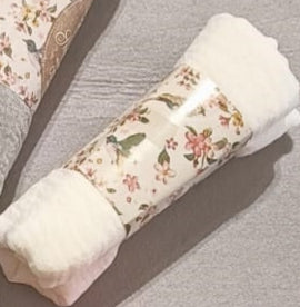 Fular Ligero y Elegante 170*70cm – Disponible en Varios Colores, Blanco, gris, azul claro, lila, beige, verde, salmón, azul, azul marino, rosa, negro y fucsia. - tenemosturegalo.es