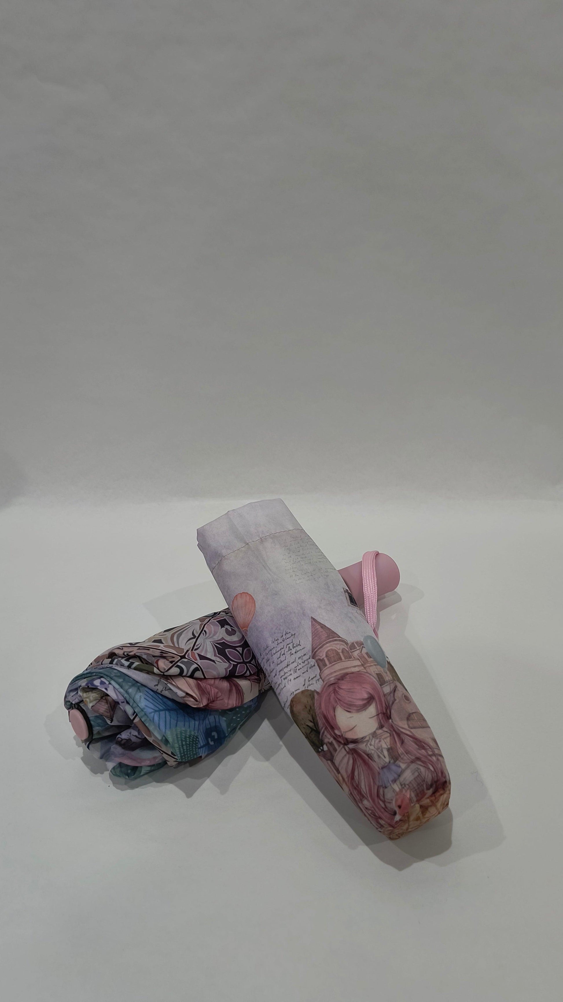 Paraguas Plegable con Funda y Estampados Únicos – Estilo y Comodidad en un Solo Accesorio - tenemosturegalo.es