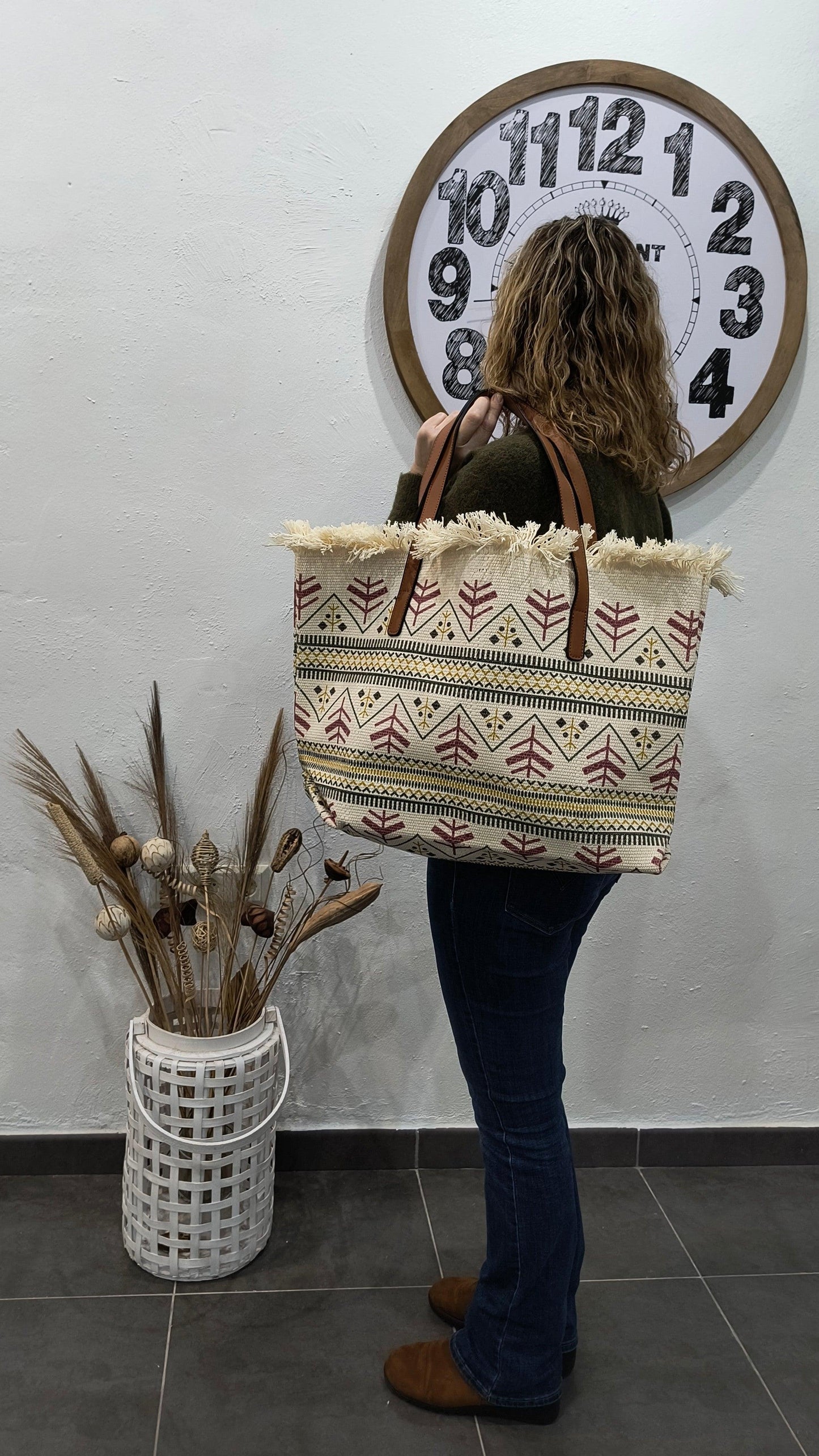 Bolso de Verano Grande con Flecos – Diseño Boho Chic en Beige y Marrón - tenemosturegalo.es