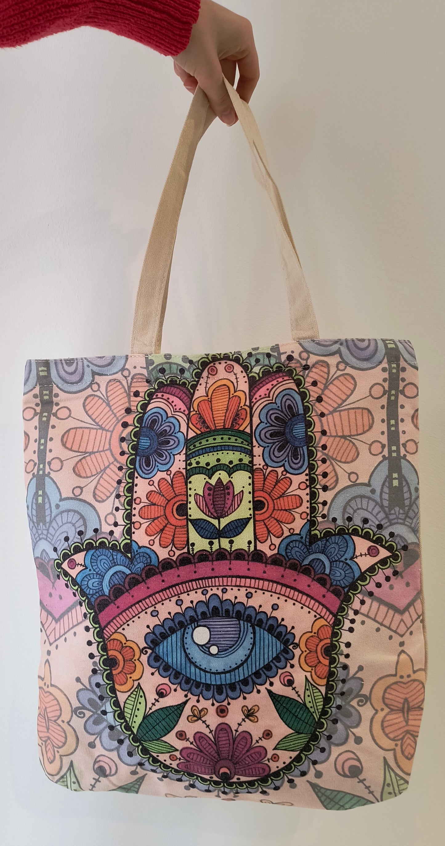 Bolso de Tela Tipo Saco 42*37 cm con Estampado de Mano de Fátima en Mandala – Estilo, Comodidad y Protección - tenemosturegalo.es
