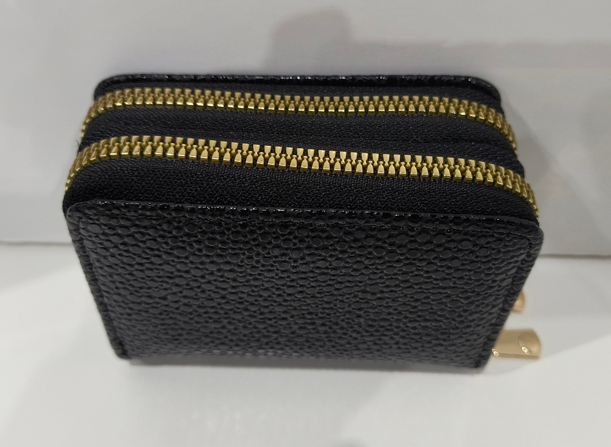 Monedero Cartera 10x8x4cm disponible en color rojo y negro para Mujer con Doble Cremallera (10x8x4 cm): Elegancia y Comodidad en un Diseño Compacto - tenemosturegalo.es