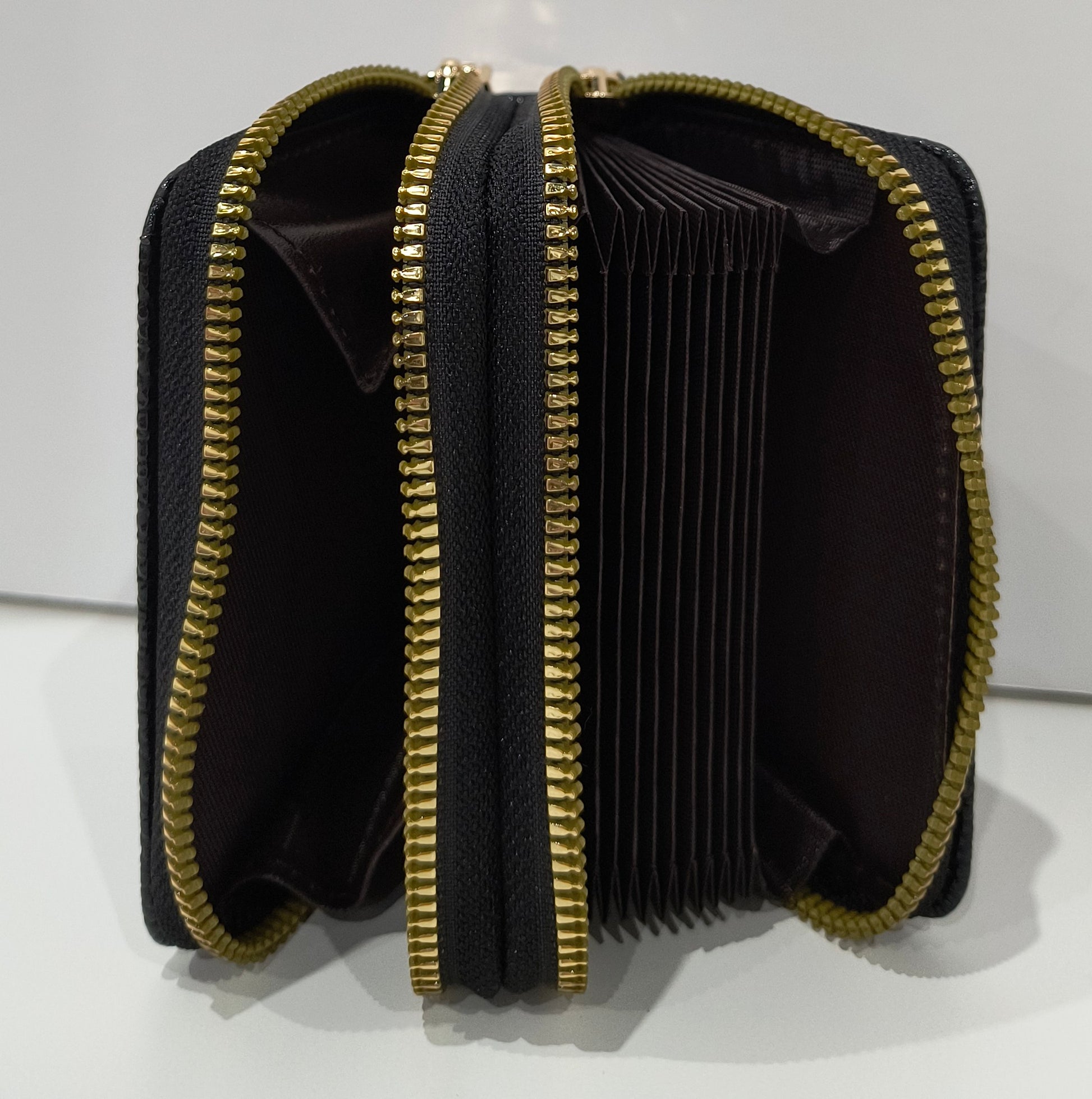 Monedero Cartera 10x8x4cm disponible en color rojo y negro para Mujer con Doble Cremallera (10x8x4 cm): Elegancia y Comodidad en un Diseño Compacto - tenemosturegalo.es
