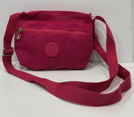 Bolso Bandolera de Mujer en Nylon Fucsia 24x15x6cm de fondo– Antirrobo, Ligero y con Múltiples Bolsillos