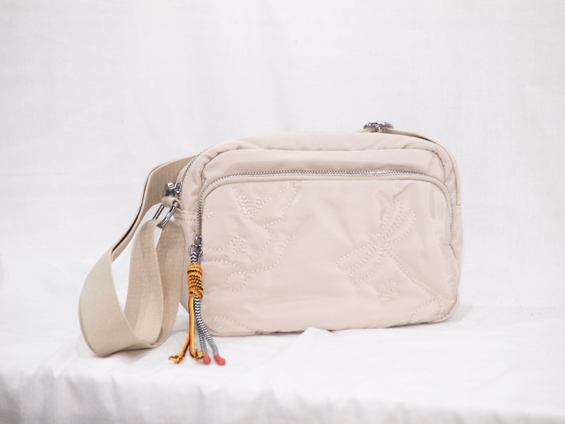 Bolso Bandolera 30X19X9cm disponible en color Azul, Beige y Verde – Comodidad, Estilo y Versatilidad en un Solo Accesorio - tenemosturegalo.es
